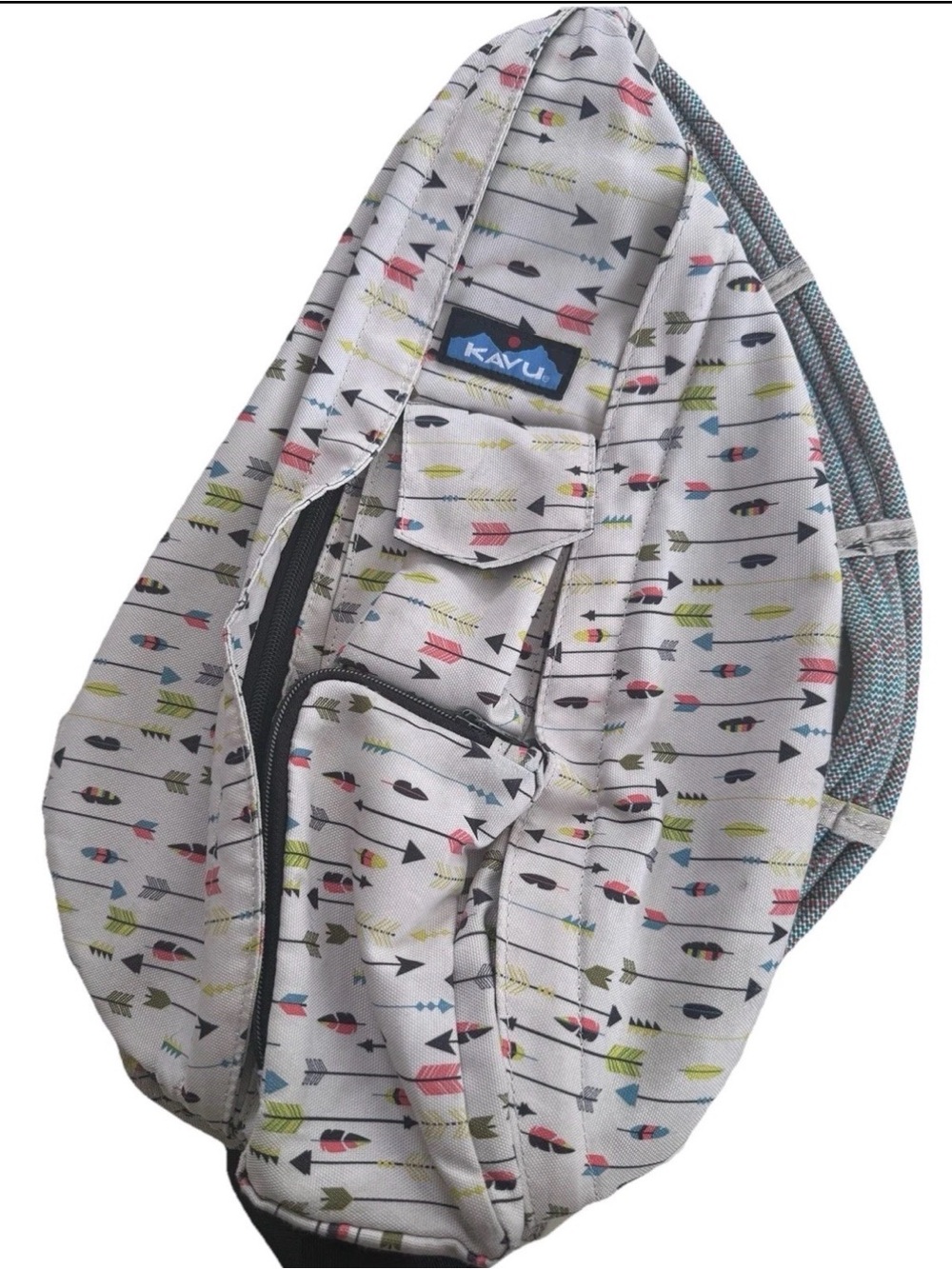 KAVU Crossbody Rope Sling Dynamic Bag Arrow Print Hiking Outdoors Travel